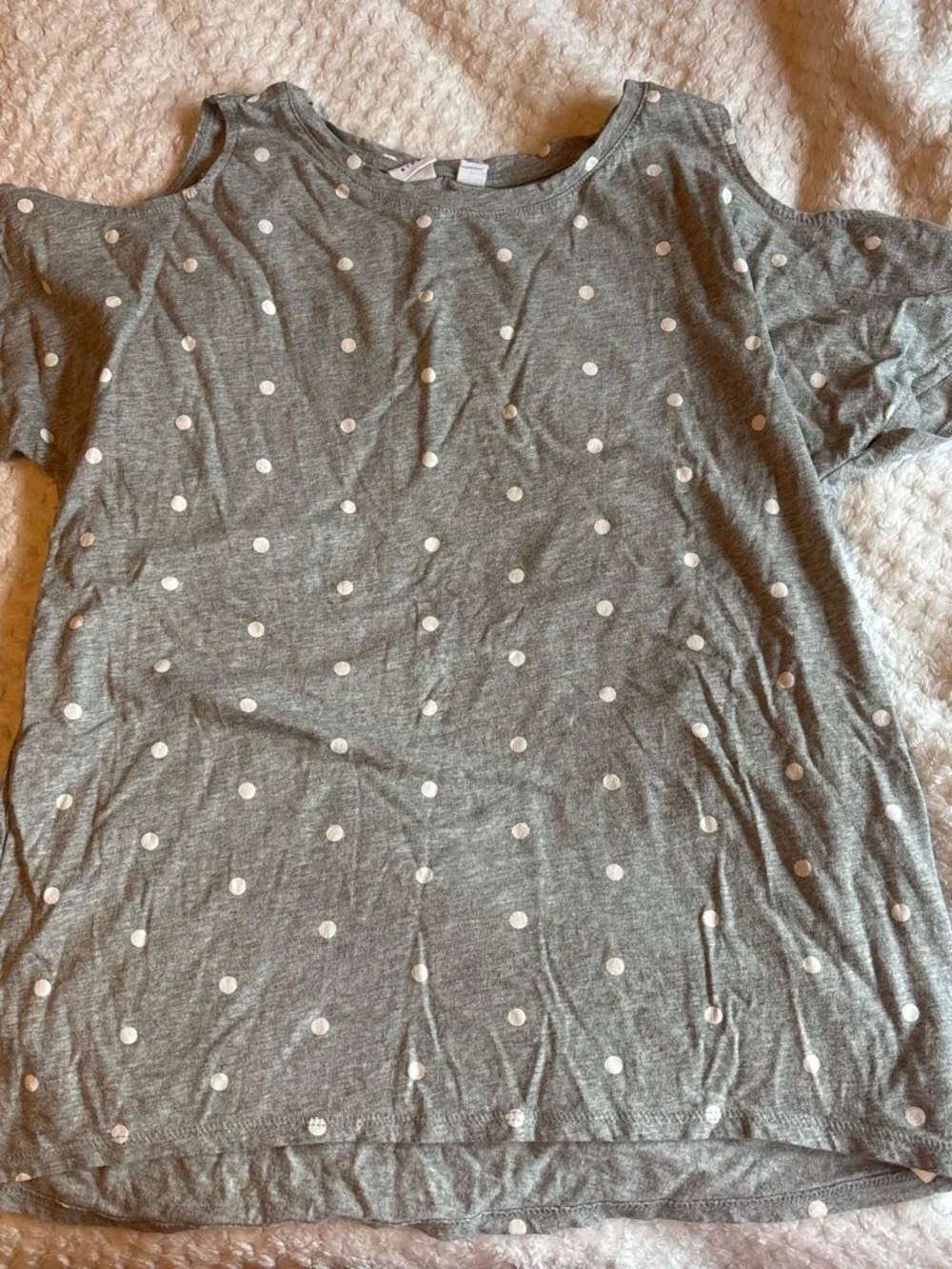 GAP Kids Gray Off the Shoulder Top with White Label Detail